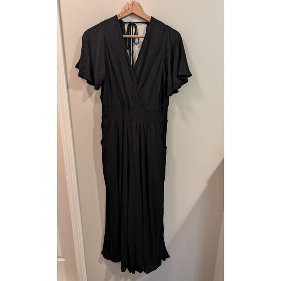 Papillon Short Sleeve Jumpsuit in Black - Picture 3 of 5